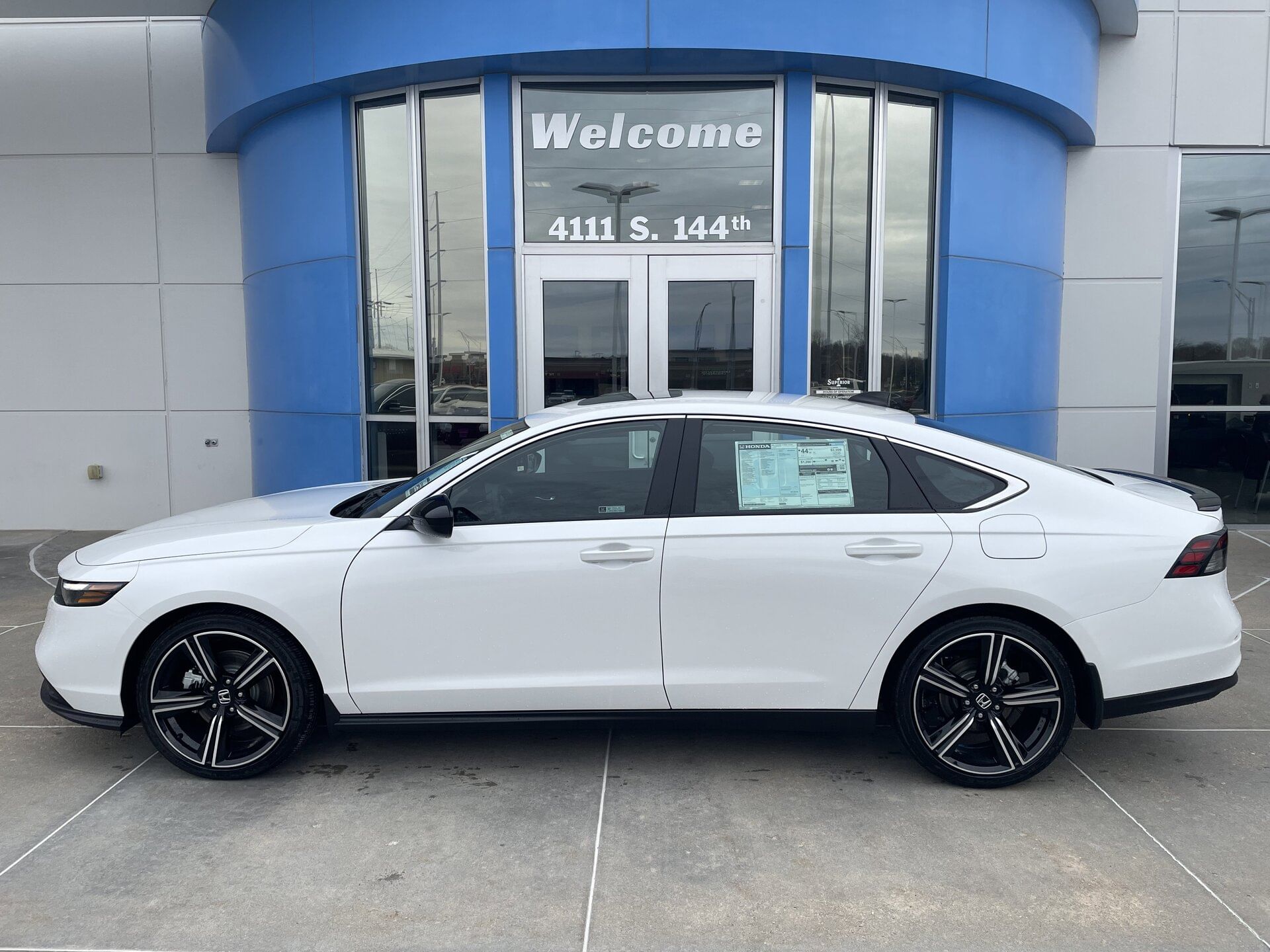 2025 Honda Accord Hybrid Sport's photo