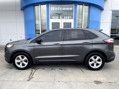 1 image of 2019 Ford Edge SE