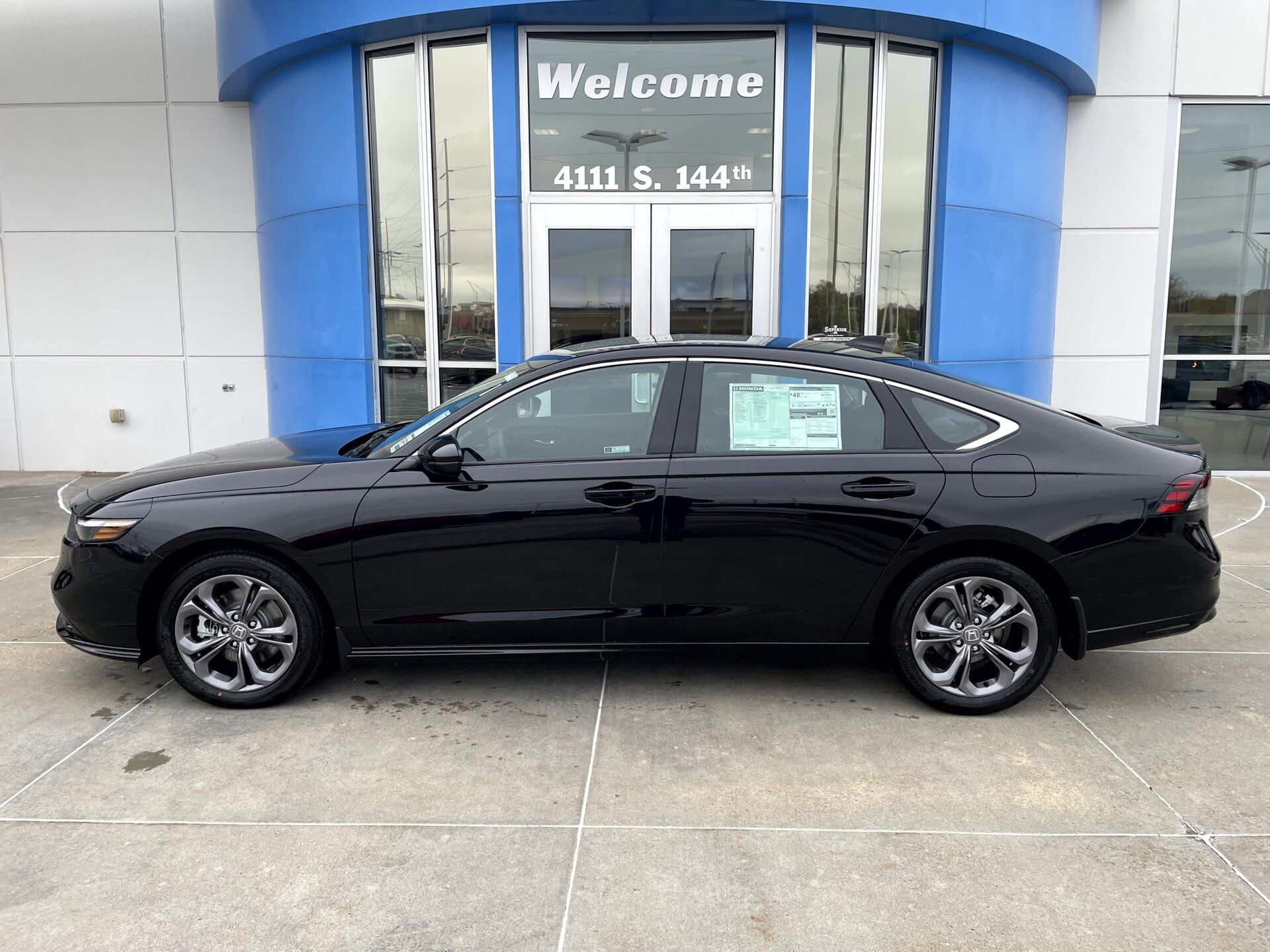 2025 Honda Accord Hybrid EX-L's photo