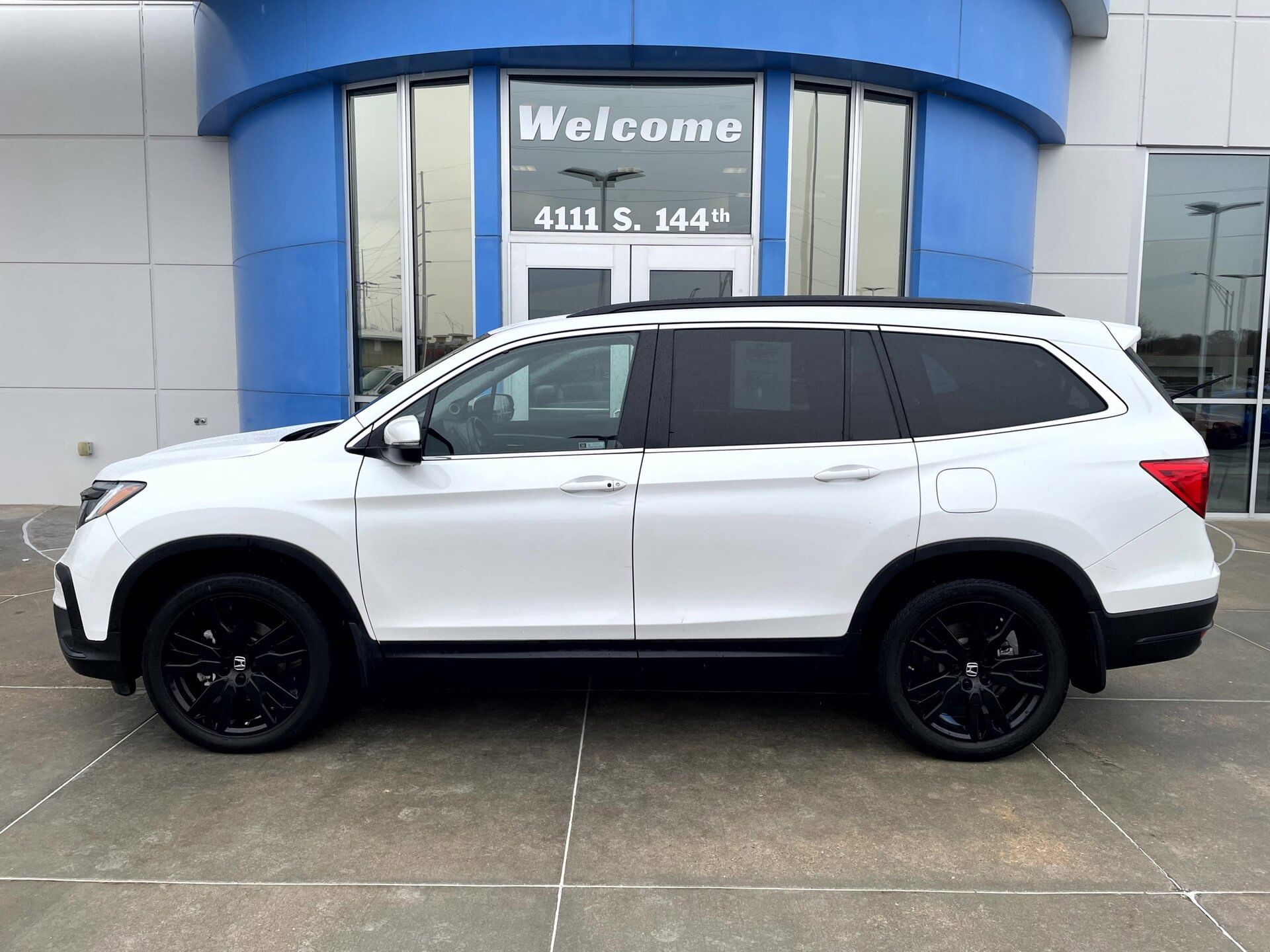 2022 Honda Pilot SE's photo