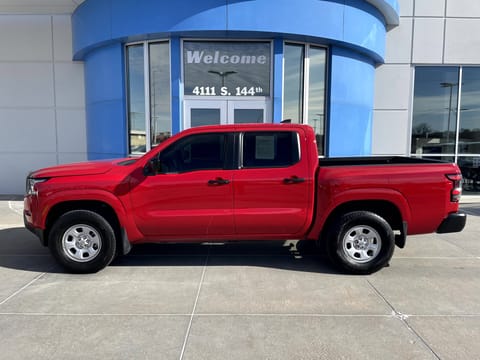 1 image of 2022 Nissan Frontier S