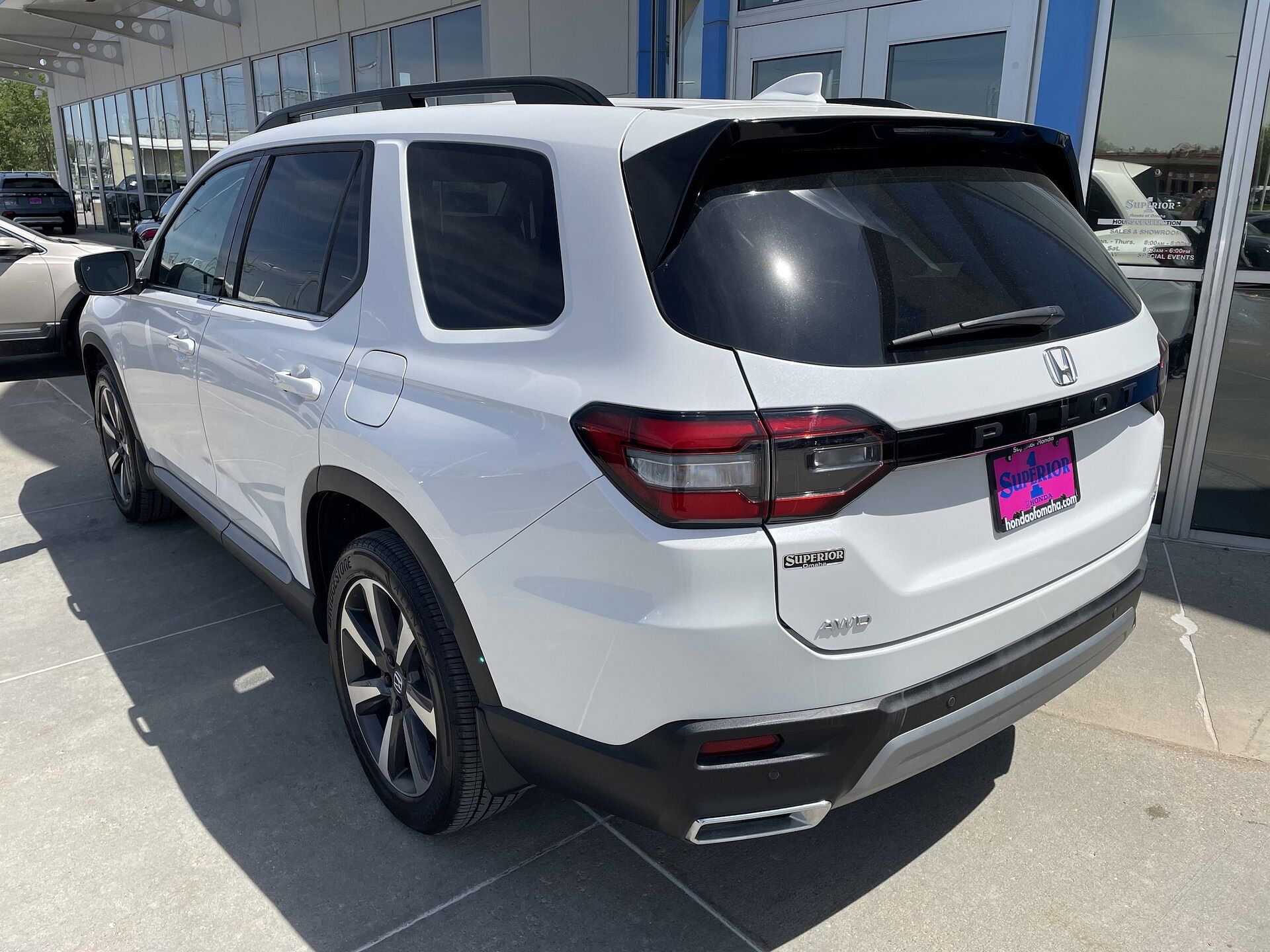 Used 2023 Honda Pilot Elite with VIN 5FNYG1H82PB047511 for sale in Omaha, NE