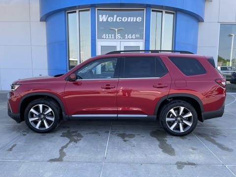 1 image of 2025 Honda Pilot Touring