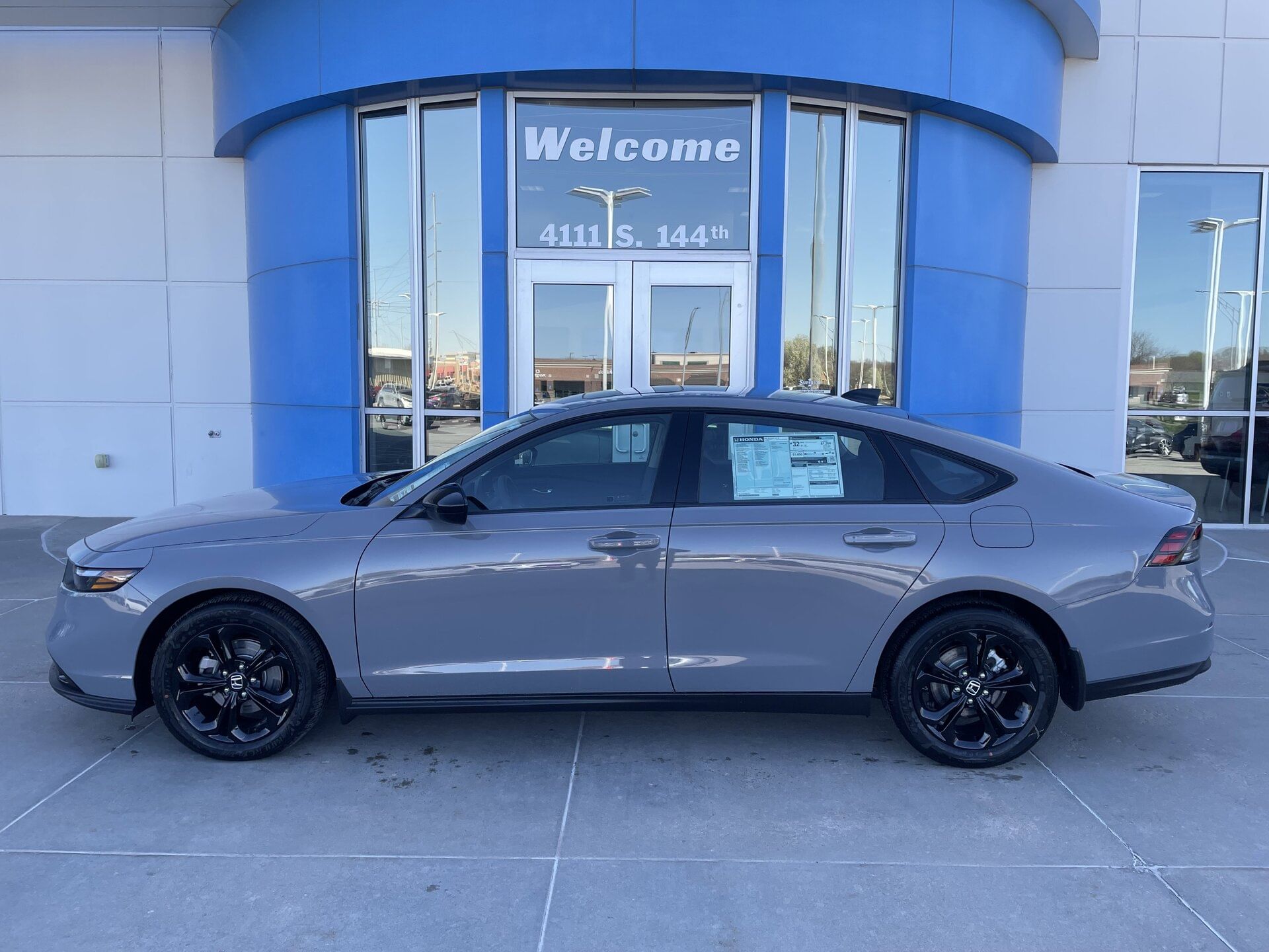 2025 Honda Accord SE's photo