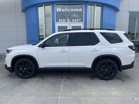 1 image of 2025 Honda Pilot Black Edition