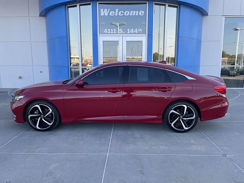 1 image of 2018 Honda Accord Sedan Sport 1.5T