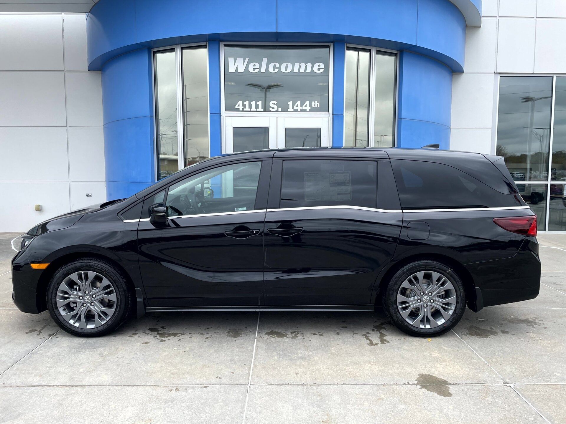 2026 Honda Odyssey Touring's photo