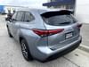 2 thumbnail image of  2021 Toyota Highlander XLE