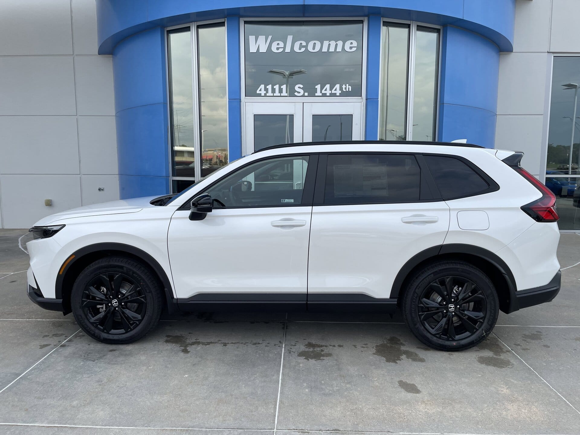 2026 Honda CR-V Sport Touring's photo