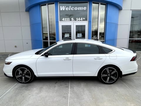 1 image of 2023 Honda Accord Hybrid Sport