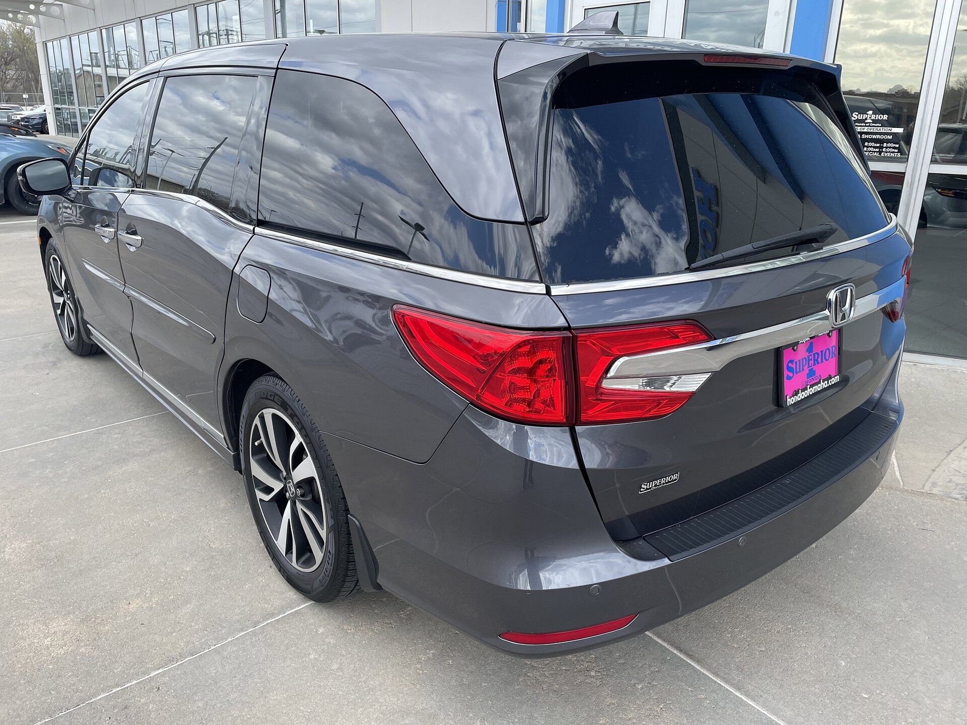Used 2020 Honda Odyssey Elite with VIN 5FNRL6H98LB059274 for sale in Omaha, NE