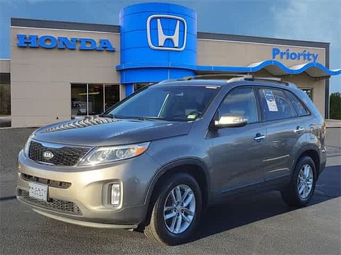 1 image of 2014 Kia Sorento LX