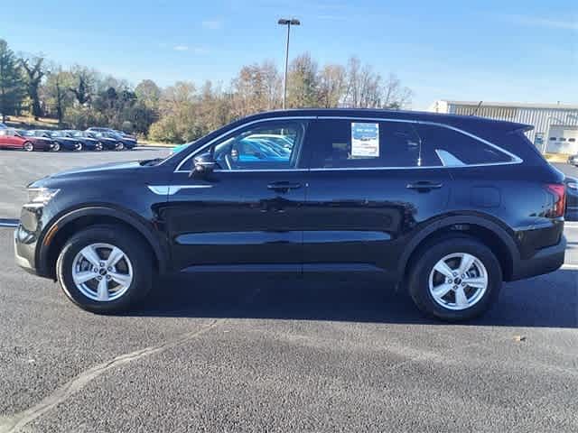 Used 2023 Kia Sorento LX with VIN 5XYRGDLC2PG205338 for sale in Roanoke, VA