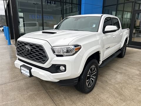 1 image of 2020 Toyota Tacoma TRD Sport