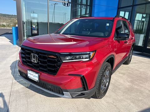 1 image of 2025 Honda Pilot TrailSport