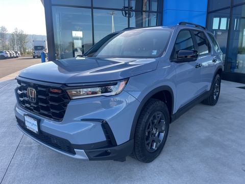 1 image of 2025 Honda Pilot TrailSport