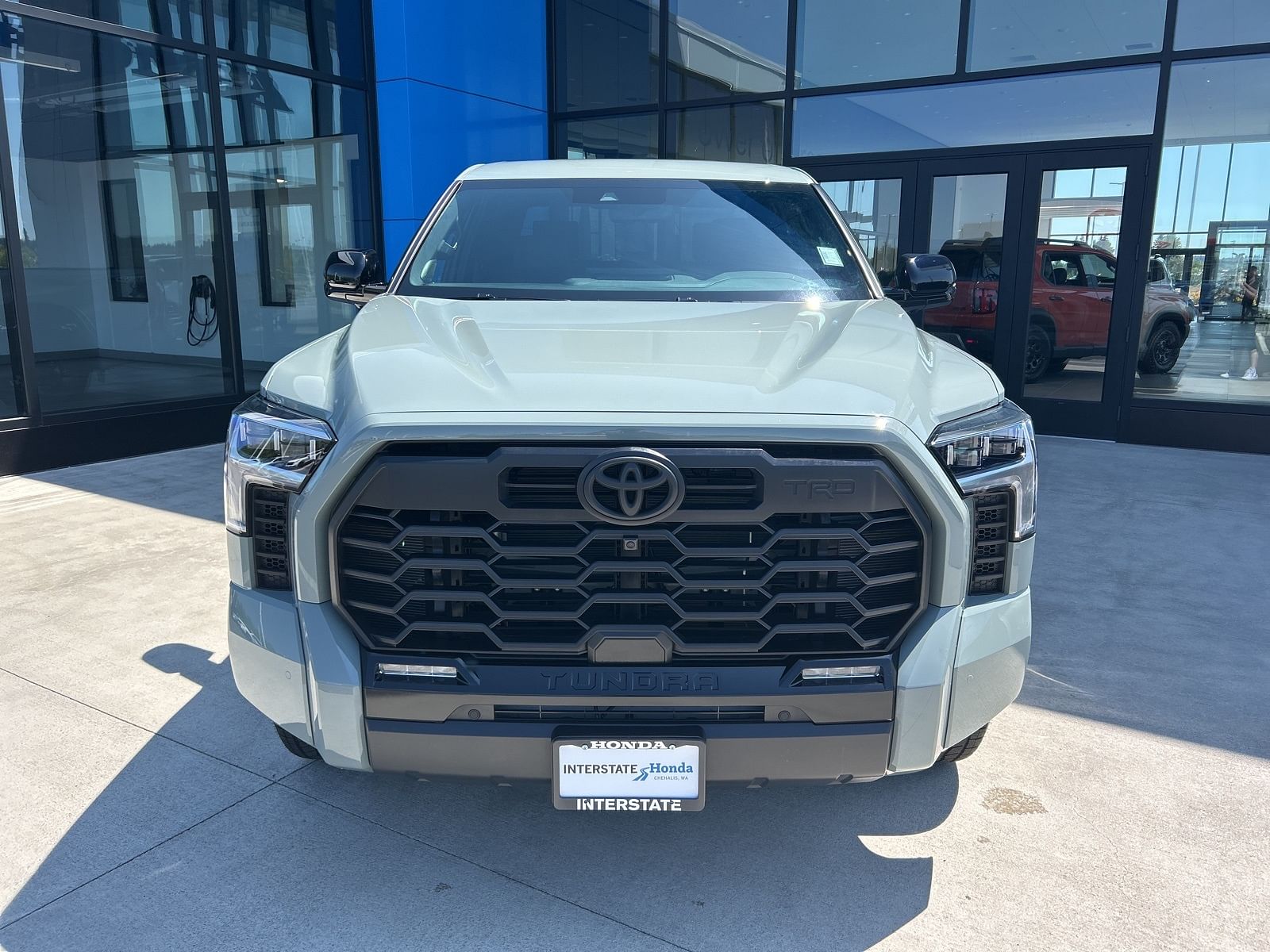 Used 2025 Toyota Tundra Limited with VIN 5TFWA5DB6SX269713 for sale in Chehalis, WA