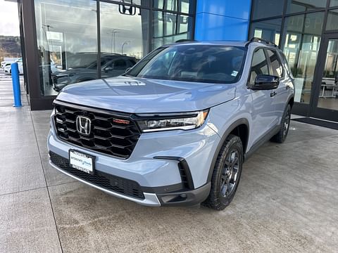 1 image of 2025 Honda Pilot TrailSport