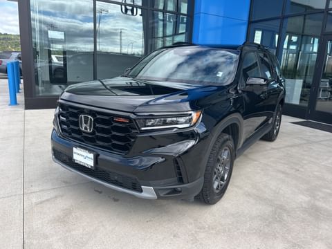 1 image of 2025 Honda Pilot TrailSport