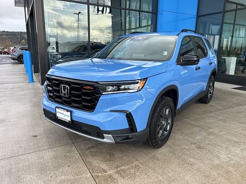 1 image of 2025 Honda Pilot TrailSport