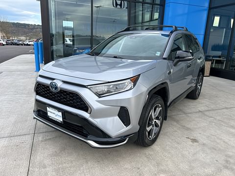 1 image of 2021 Toyota RAV4 Prime SE