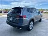 5 thumbnail image of  2022 Volkswagen Atlas 2.0T SE w/Technology