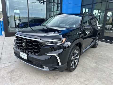 1 image of 2025 Honda Pilot Touring