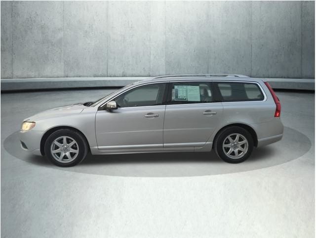 Used 2010 Volvo V70 3.2 with VIN YV1960BWXA1163901 for sale in Saco, ME