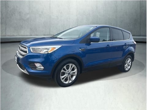 1 image of 2017 Ford Escape SE