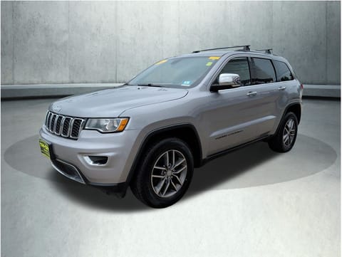 1 image of 2017 Jeep Grand Cherokee Limited