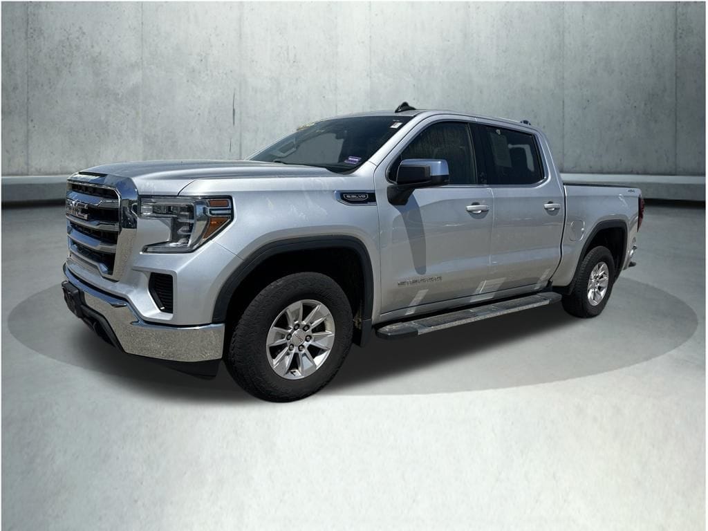 2019 GMC Sierra 4WD Crew Cab Short Box SLE's photo