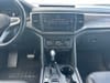 19 thumbnail image of  2020 Volkswagen Atlas Cross Sport 2.0T SE