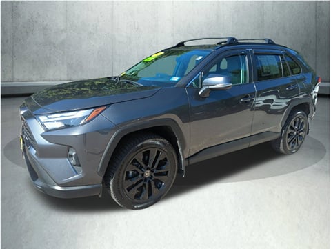 1 image of 2022 Toyota RAV4 XLE Premium