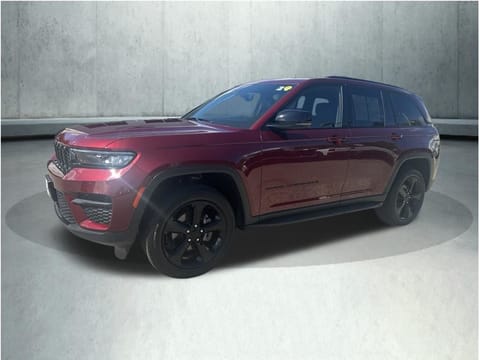 1 image of 2023 Jeep Grand Cherokee Altitude X