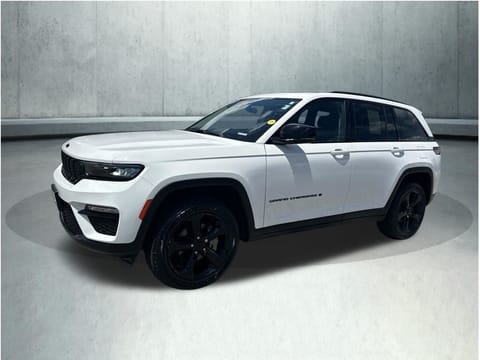1 image of 2023 Jeep Grand Cherokee Limited