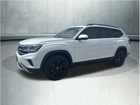 1 image of 2023 Volkswagen Atlas 3.6L V6 SE w/Technology