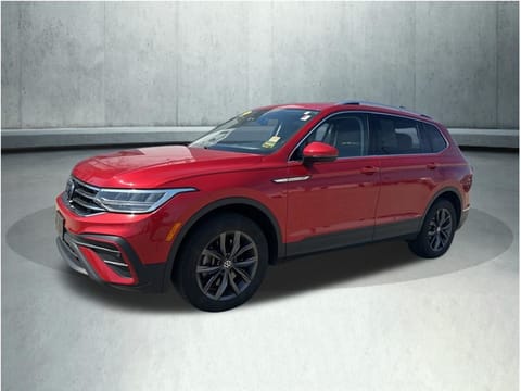 1 image of 2023 Volkswagen Tiguan 2.0T SE