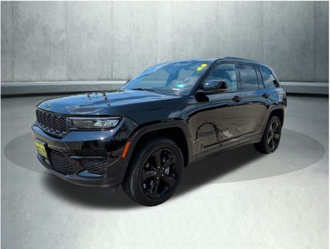 1 image of 2024 Jeep Grand Cherokee Altitude X
