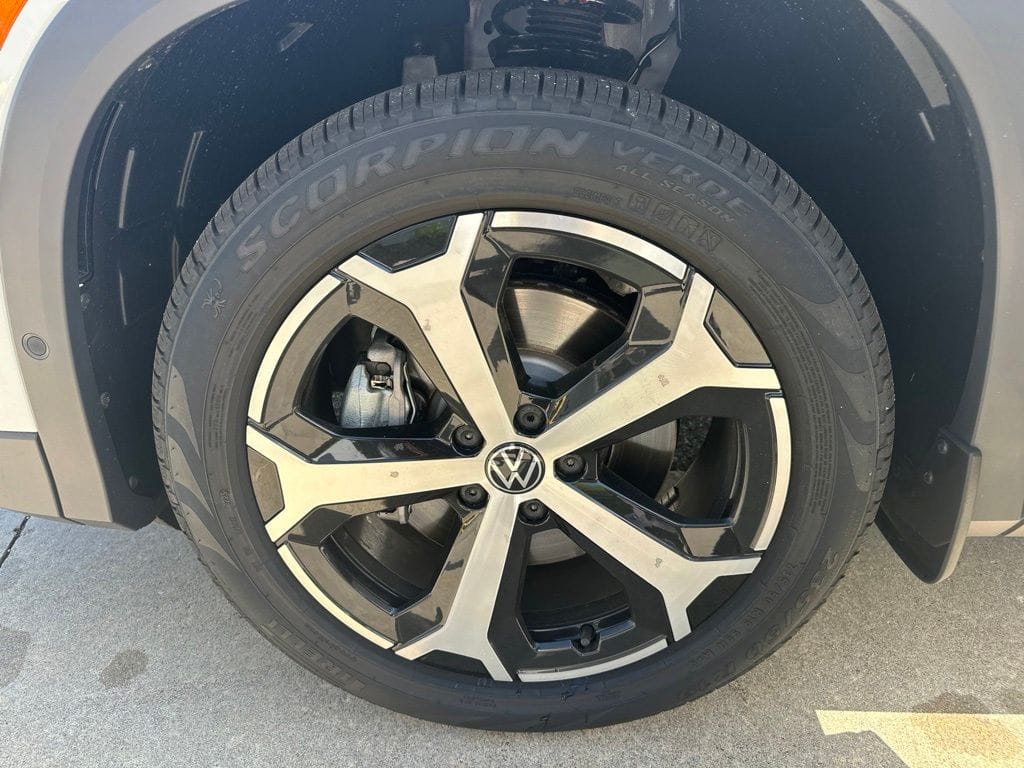 2026 Volkswagen Tiguan SE - Photo 26
