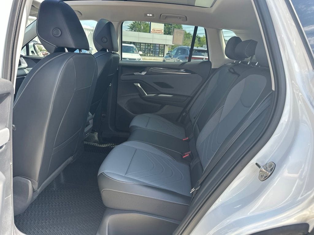 2026 Volkswagen Tiguan SE - Photo 24