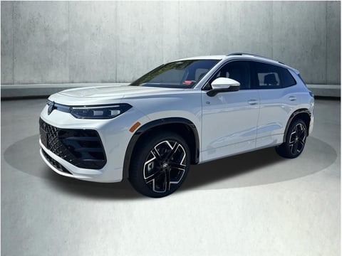 1 image of 2026 Volkswagen Tiguan SEL R-Line Turbo