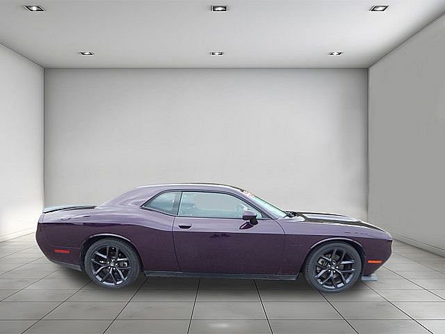 Used 2022 Dodge Challenger R/T with VIN 2C3CDZBT5NH230864 for sale in Kansas City