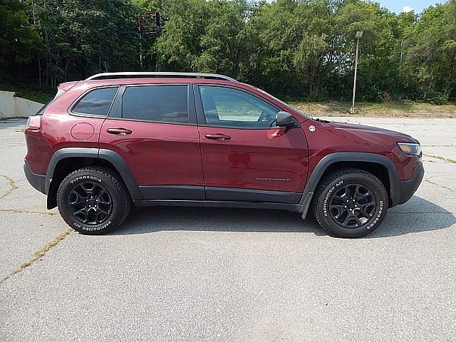 Used 2021 Jeep Cherokee Trailhawk with VIN 1C4PJMBXXMD185380 for sale in Kansas City