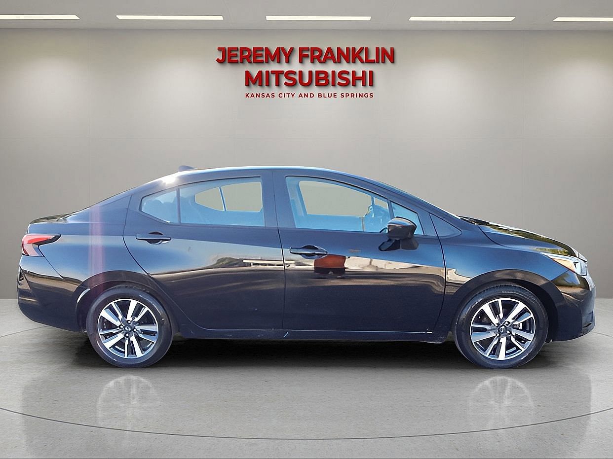 Used 2023 Nissan Versa Sedan SV with VIN 3N1CN8EVXPL863521 for sale in Kansas City