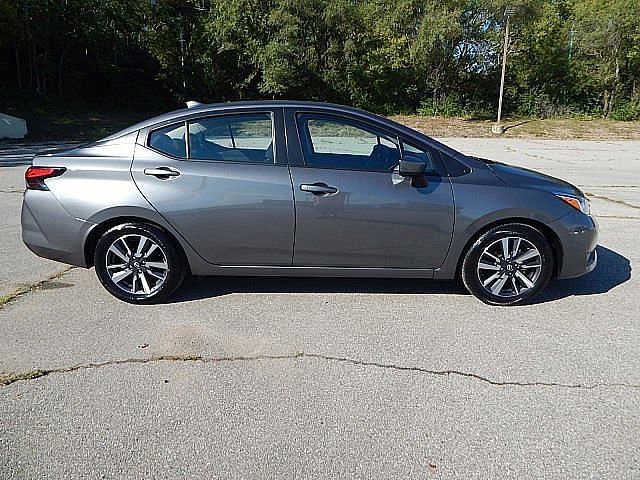 Used 2023 Nissan Versa Sedan SV with VIN 3N1CN8EV5PL840003 for sale in Kansas City