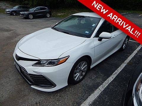 1 image of 2022 Toyota Camry LE