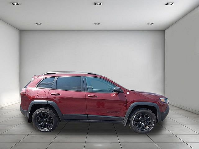 Used 2021 Jeep Cherokee Trailhawk with VIN 1C4PJMBXXMD185380 for sale in Kansas City, MO