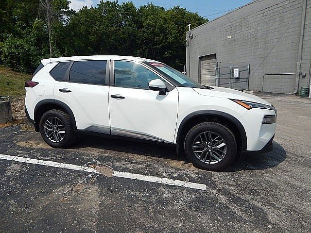 Used 2021 Nissan Rogue S with VIN 5N1AT3AB2MC745507 for sale in Kansas City