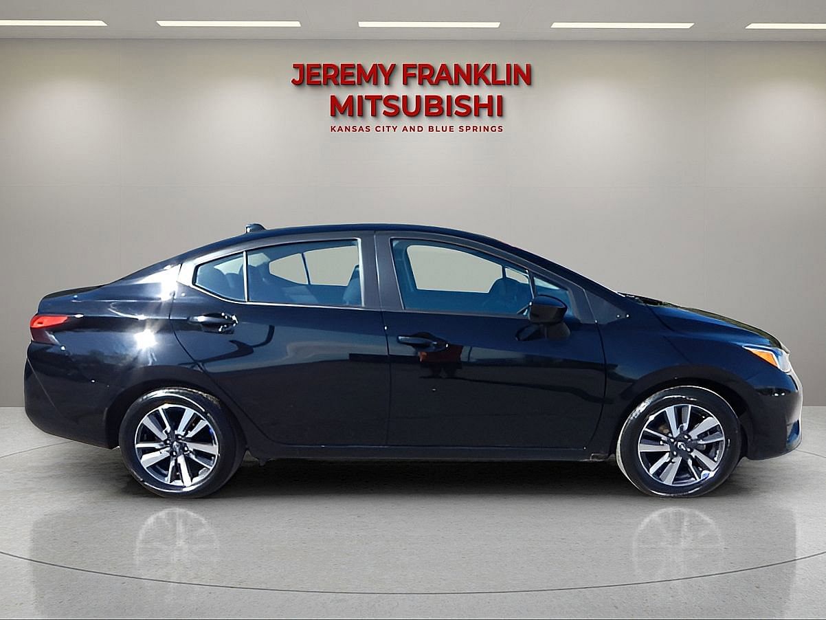 Used 2023 Nissan Versa Sedan SV with VIN 3N1CN8EV3PL866065 for sale in Kansas City