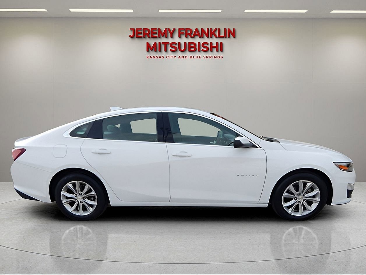 Used 2022 Chevrolet Malibu 1LT with VIN 1G1ZD5ST3NF135938 for sale in Kansas City